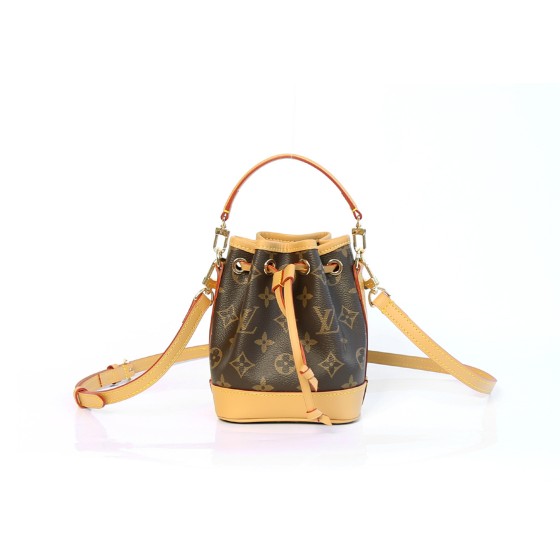 ¥580 【LV】⭐⭐M⭐66 SIZE：13*10*16cm 半厂
