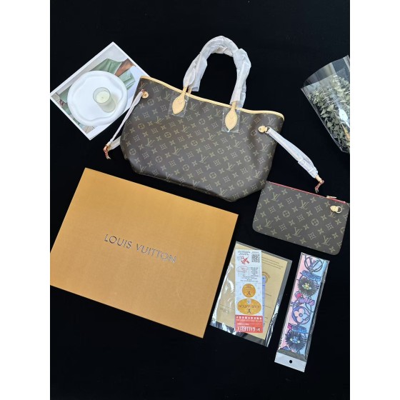 ¥580 【LV】⭐⭐M411⭐77