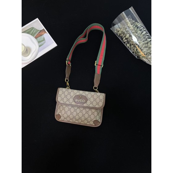 /·¥530【GUCCI】 ⭐⭐495⭐654 SIZE【尺寸】：24cm * 16cm * 鸿源