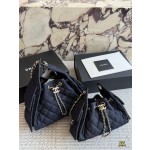 ¥660.00-690.00 【CHANEL】⭐676Py⭐6fV⭐ 尺寸：22×15CM 26×20CM vc