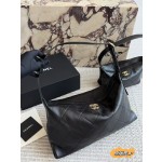 ¥720.00-740.00 【CHANEL】⭐7⭐6QA⭐ 尺寸：22×13CM 36×18CM vc