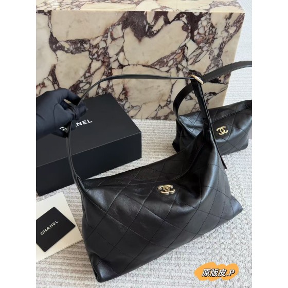 ¥720.00-740.00 【CHANEL】⭐7⭐6QA⭐ 尺寸：22×13CM 36×18CM vc