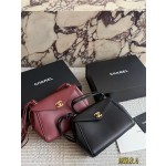 ¥590【CHANEL】 ⭐5HBU⭐457U⭐ 尺寸：22×17CM vc