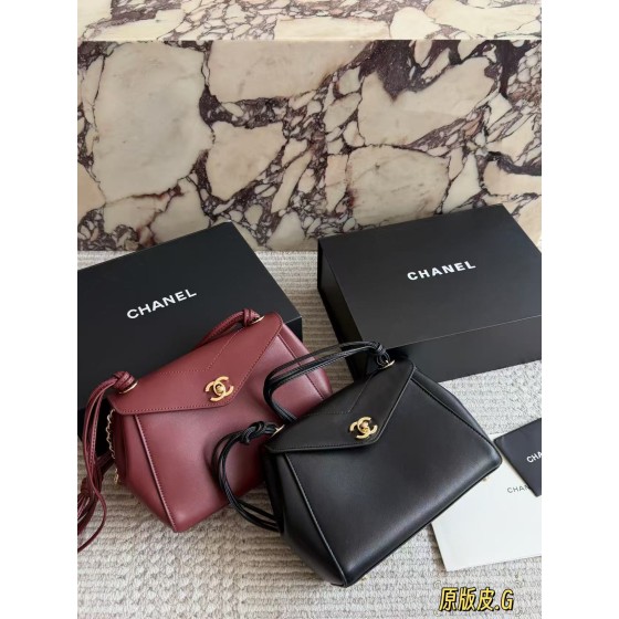 ¥590【CHANEL】 ⭐5HBU⭐457U⭐ 尺寸：22×17CM vc