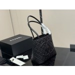 ¥680【CHANEL】 ⭐821⭐A6P⭐  尺寸：30×24CM 柒