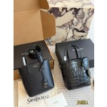 ¥480【YSL】 ⭐Yvv9⭐86yy⭐ vc 尺寸： 21×12CM vc
