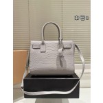 ¥840 【YSL】⭐⭐3DN⭐D