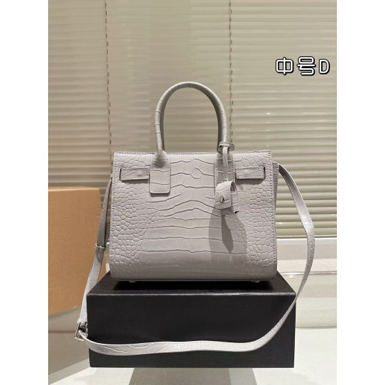 ¥840 【YSL】⭐⭐3DN⭐D