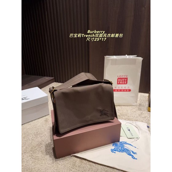 ¥620【Burberry】 ⭐⭐834⭐451 尺寸25*17 斯美斯