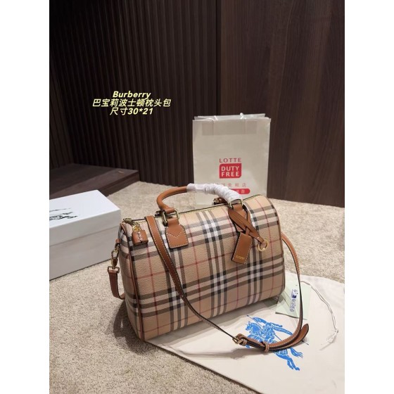 ¥580【Burberry】 ⭐⭐135⭐51 尺寸30*21 斯美斯