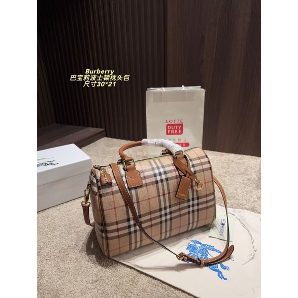 ¥580【Burberry】 ⭐⭐135⭐51 尺寸30*21 斯美斯
