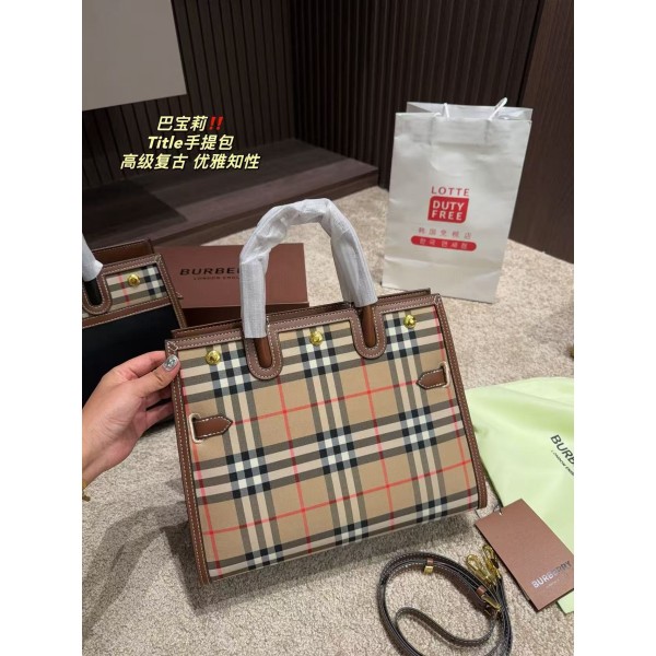 ¥620 【Burberry】⭐⭐87⭐41 尺寸32*25 斯美斯