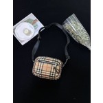 /·¥420【Burberry】 ⭐⭐8010⭐152