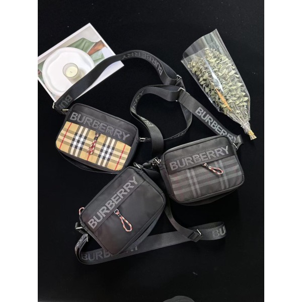 /·¥420【Burberry】 ⭐⭐8025⭐668 尺寸22 * 11 * 16.5CM 小李