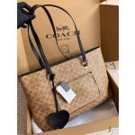 ¥580【Coach】 ⭐6U8iiK⭐911⭐ 尺寸：34×29CM vc