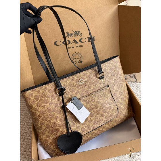 ¥580【Coach】 ⭐6U8iiK⭐911⭐ 尺寸：34×29CM vc