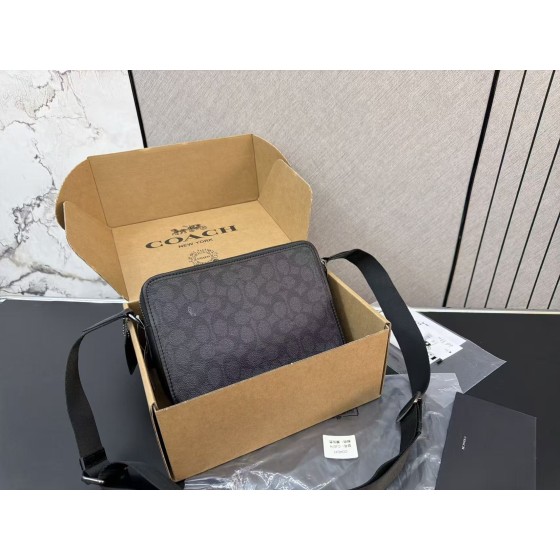 ¥510 【Coach】⭐43Tb⭐T7vb⭐  尺寸： 24 x 16CM ming