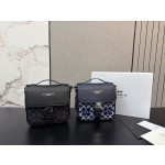 ¥530【Coach】 ⭐727c⭐71S⭐ 尺寸：18 x 15CM ming