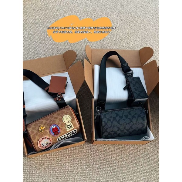 ¥540 【Coach】⭐6g⭐93⭐ 尺寸：21.5×12CM 雪
