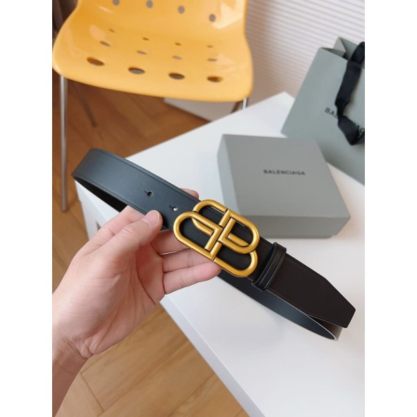 ¥388 【Balenciaga】⭐⭐674⭐1811
