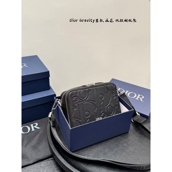 ¥570【Dior】 ⭐q1⭐81⭐ LX 尺寸：17×12.5×7CM LX