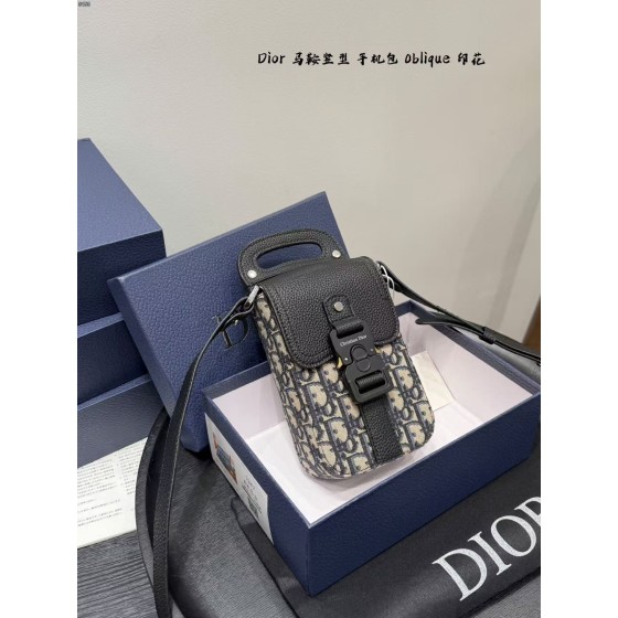 ¥580 【Dior】⭐a5⭐92⭐ LX 尺寸：11 x 22CM LX