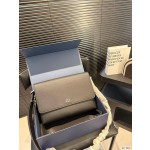 ¥560 【Dior】⭐r7⭐66⭐ LX 尺寸：30×23CM LX